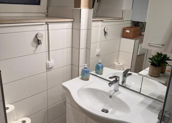 Seeglück I Moderne Für Bis Zu 4 Personen Steinhuder *